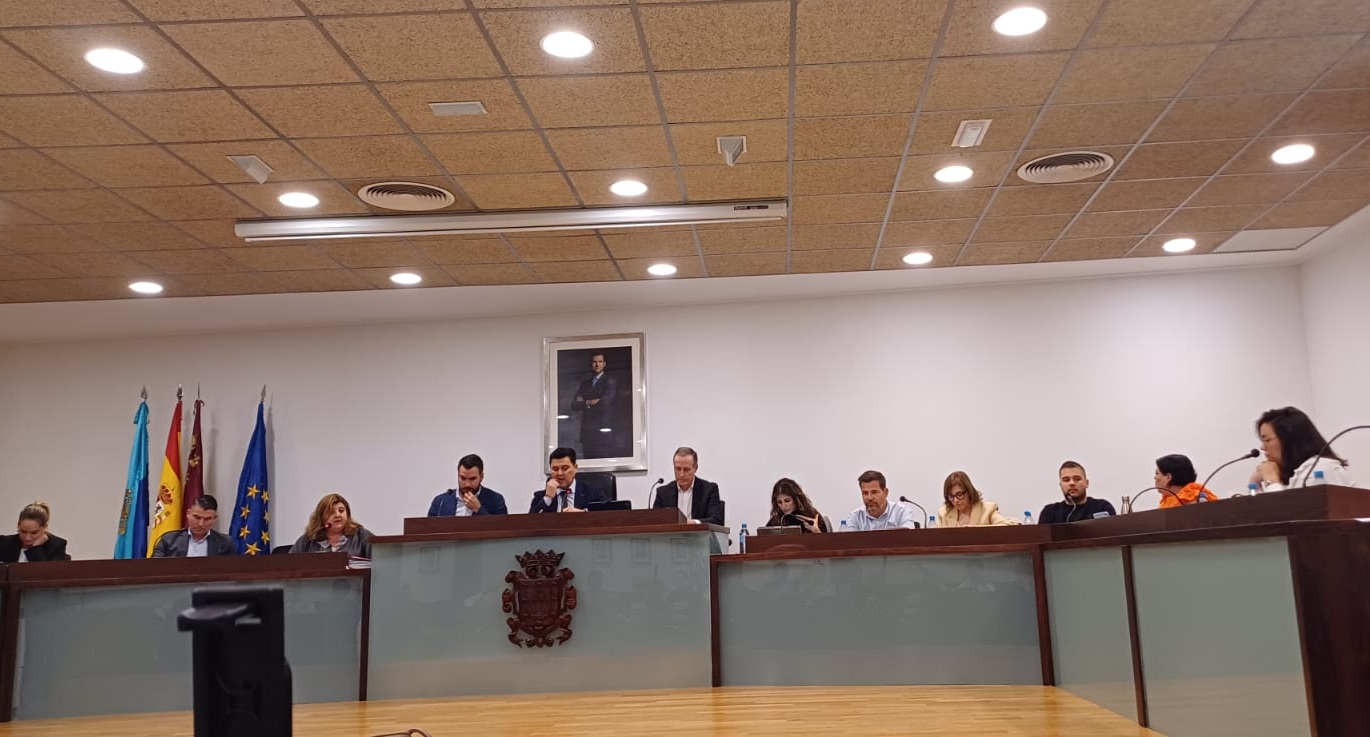 El alcalde de San Javier, sigue mareando a la ciudadanía para no actuar contra la planta de biogás en El Mirador