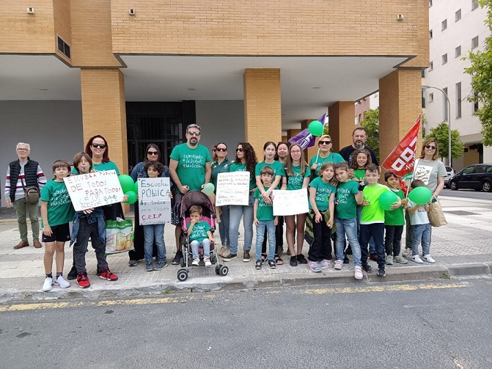 "Erre que Erre" - "Seguimos y Seguiremos"... Recorremos el país, desde Cantabria hasta Huelva