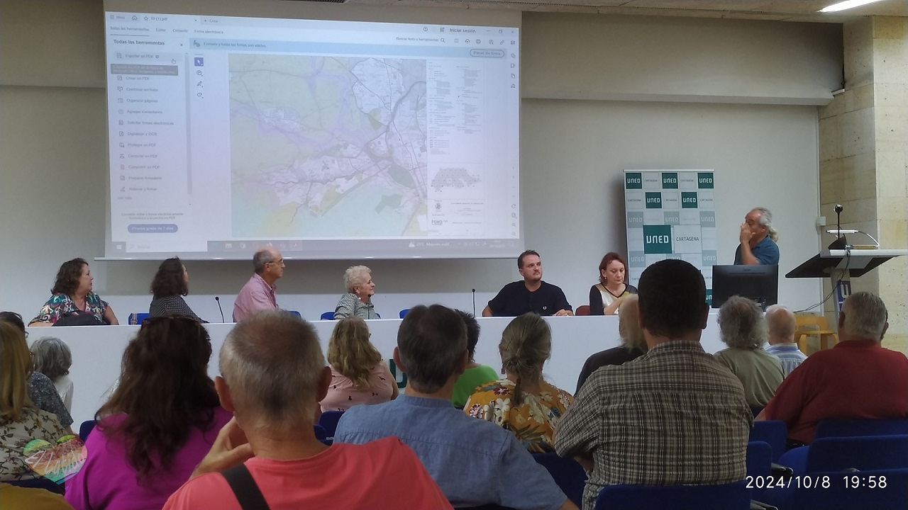 Charla-Debate sobre el nuevo PGOU en la Zona Oeste de Cartagena, que pone en peligro el sabinar de Canteras, incluso toca el Bosque Romano