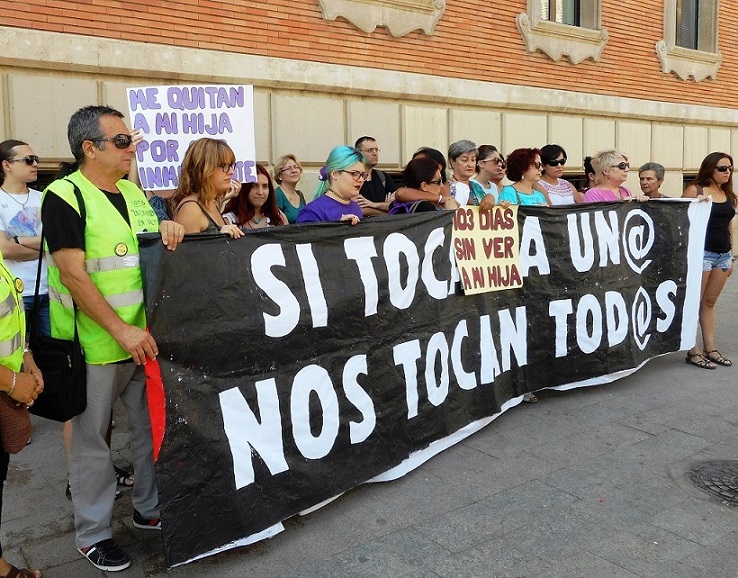 LLamamiento feminista este martes 22 Septiembre a las 10:00 en el Juzgado de Angel Bruna, porque es hora de hermanarse