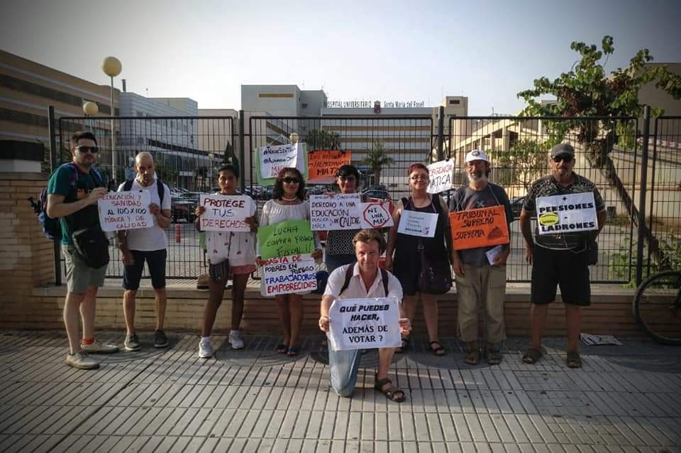 Lunes, 25 de mayo de 2020, a partir de las 19:30h, volvemos, como cada lunes, a salir a nuestras calles. Pasearemos mensajes