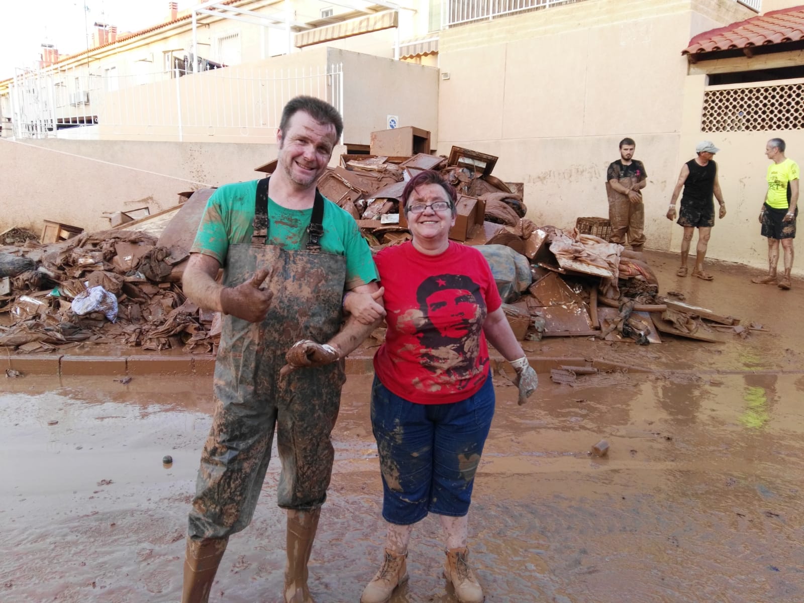 Este lunes también suspendemos paseillo para seguir ayudando por las inundaciones