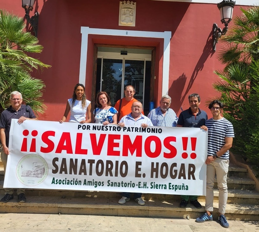 A pesar de la obligación por Ley de conservar el edificio Escuela-Hogar de Sierra Espuña, denuncian la inacción y la amenaza de ruina