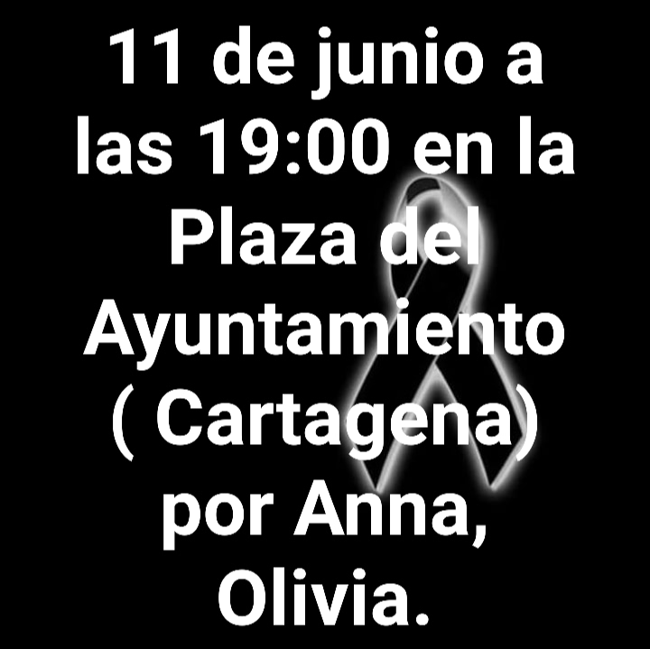 UNA CONCENTRACIÓN ESPONTÁNEA EN REDES TAMBIÉN CONVOCA EN CARTAGENA EN APOYO DE LAS MADRES DE ANNA Y OLIVIA Y DE ROCIO CAÍZ