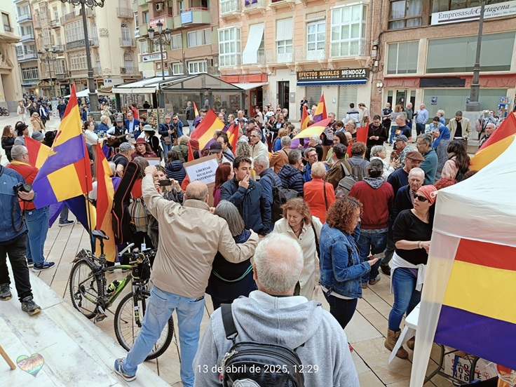 Cartagena celebra la conmemoración de la proclamación de La República Española, ¡Salud y República!